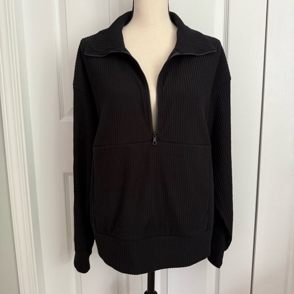 Avia Black half Zip-Up long sleeve Sweater with front kangaroo pocket size Large - Picture 2 of 6